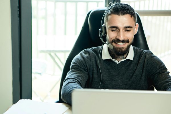 What Are the Legal Steps to Establish a Business in the UK?